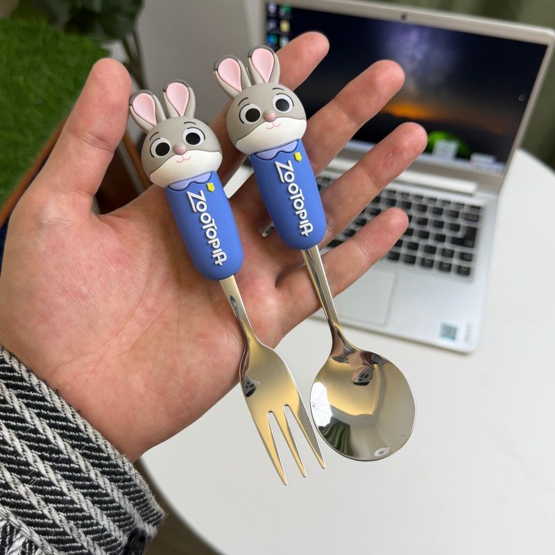 Zootopia Cartoon Spoon Fork Se - Kitchen Appliances Combo reseña y precio